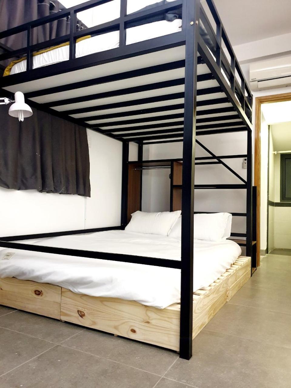 Zvillage Ncc - Modern Townhouse In District 1 호치민 외부 사진